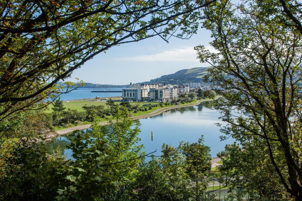 Ramsey Park Hotel Екстер'єр фото