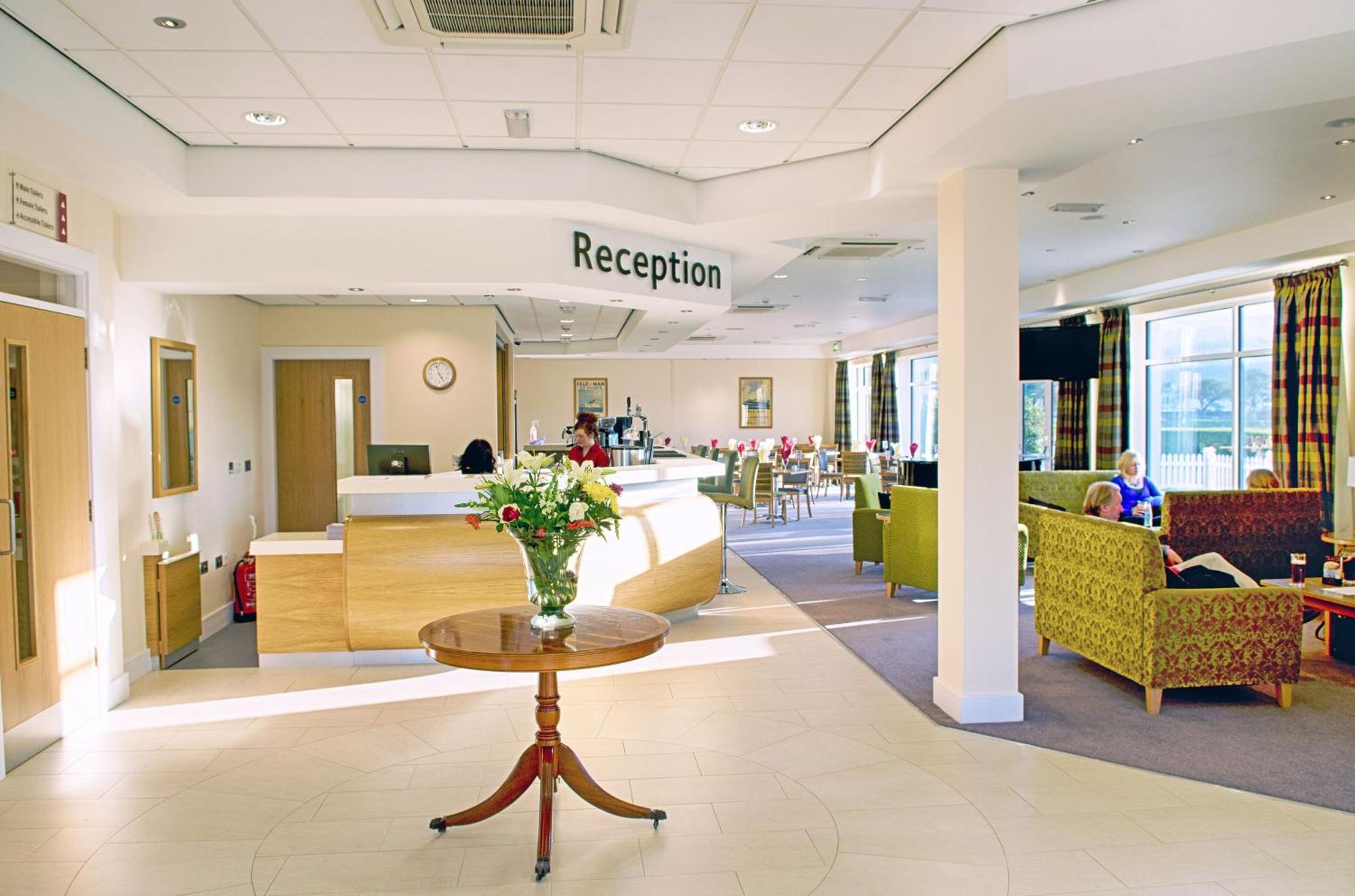 Ramsey Park Hotel Екстер'єр фото