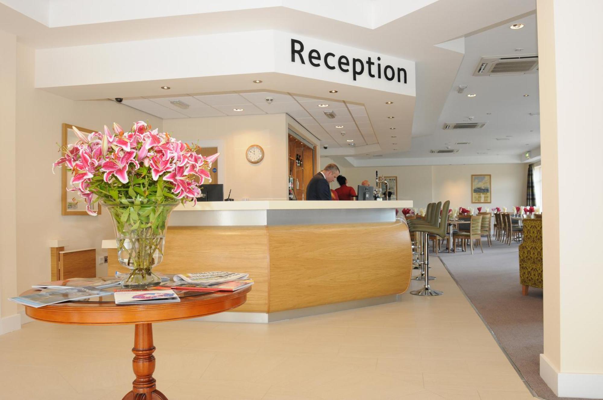 Ramsey Park Hotel Екстер'єр фото