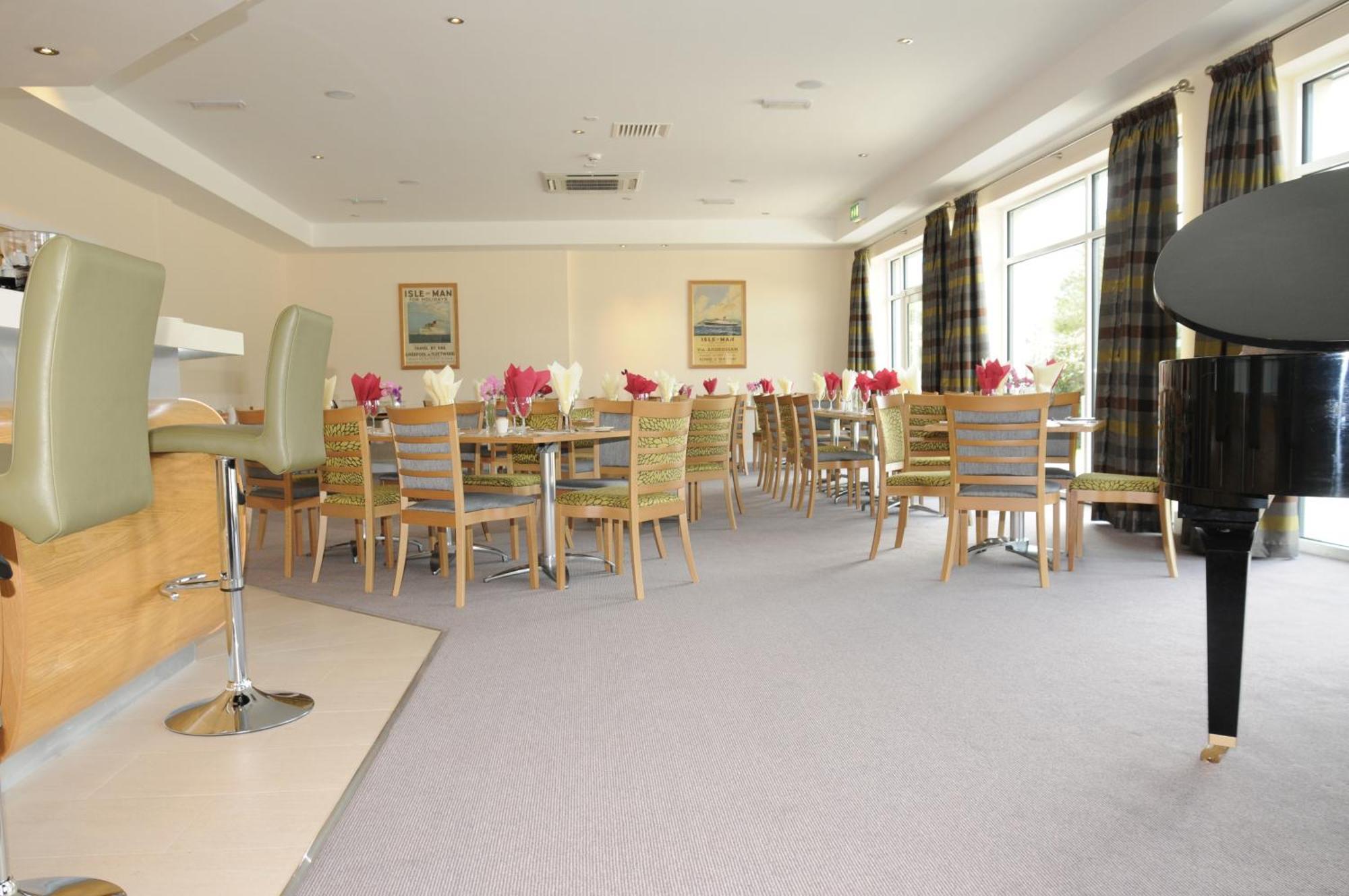 Ramsey Park Hotel Екстер'єр фото